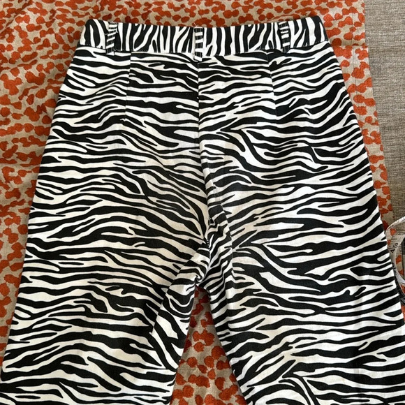 Zebra print high waisted pants medium - Picture 7 of 9